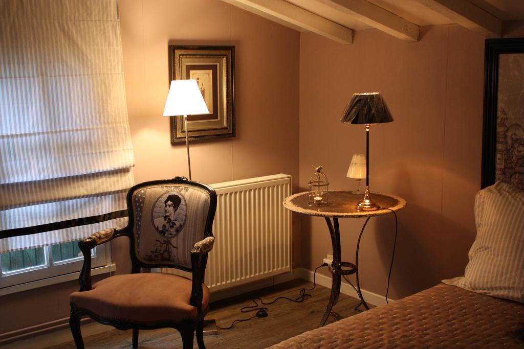 Le Domaine De La Lezardiere B&B Espiet 객실 사진